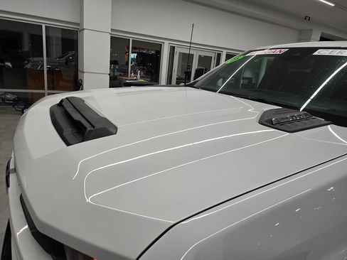 Used 2025 Chevrolet Silverado 2500 Custom w/ Custom Value Package AWD/4WD image 10