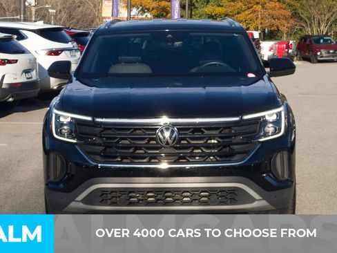 Used 2024 Volkswagen Atlas Cross Sport SE image 3