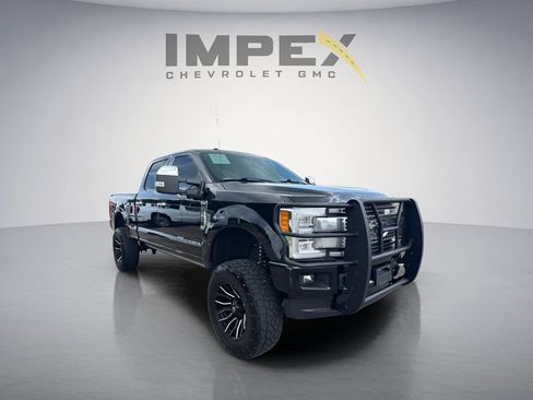 Used 2018 Ford F350 Platinum w/ Platinum Ultimate Package AWD/4WD image 7
