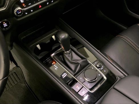 Used 2025 MAZDA CX-50 AWD 2.5 S w/ Premium Plus Pkg image 17