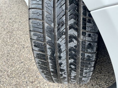 Used 2016 Mercedes-Benz E 250 Sedan image 60