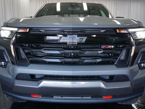 New 2025 Chevrolet Colorado Z71 image 3