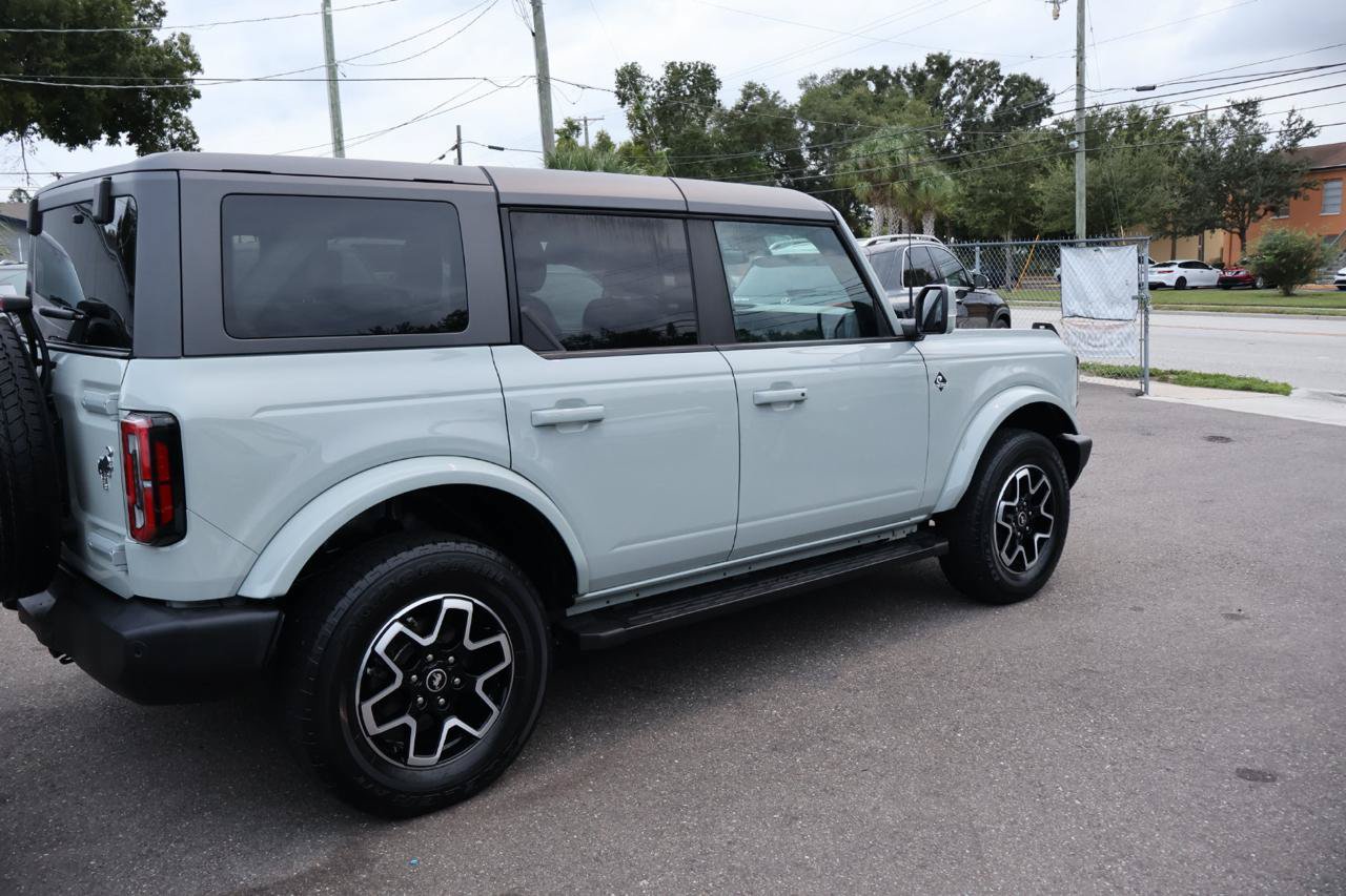Used 2023 Ford Bronco Outer Banks AWD/4WD image 5