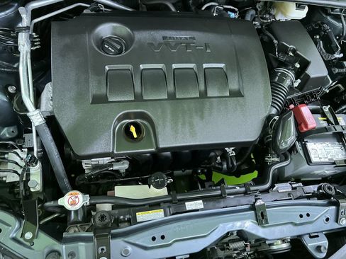 Used 2019 Toyota Corolla LE FWD image 29