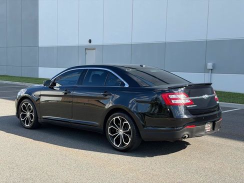Used 2018 Ford Taurus SHO w/ Sho Performance Package AWD/4WD image 9