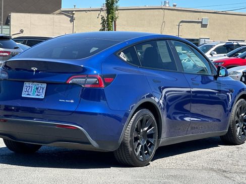 Used 2021 Tesla Model Y Long Range AWD/4WD image 4