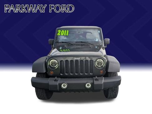 Used 2011 Jeep Wrangler Unlimited Sport image 3