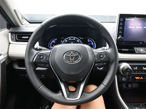 Used 2022 Toyota RAV4 Limited image 20