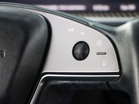 Used 2022 Tesla Model S Plaid image 14