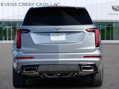 Certified 2025 Cadillac XT6 Premium Luxury image 4