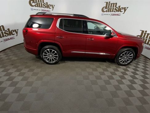 Used 2023 GMC Acadia Denali w/ Denali Technology Package image 9