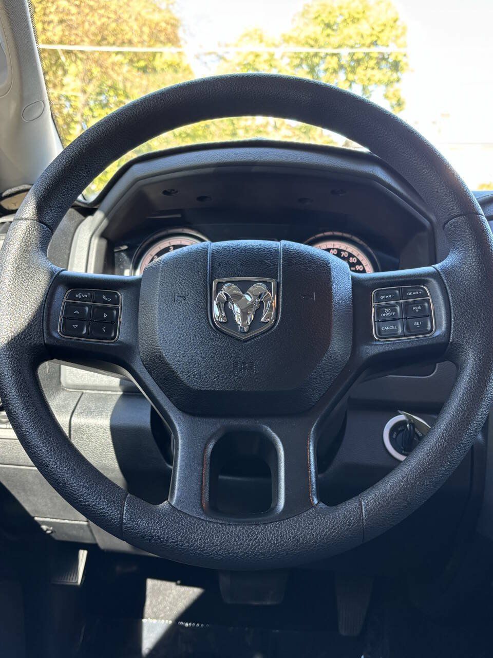 Used 2018 RAM 1500 Express AWD/4WD image 24