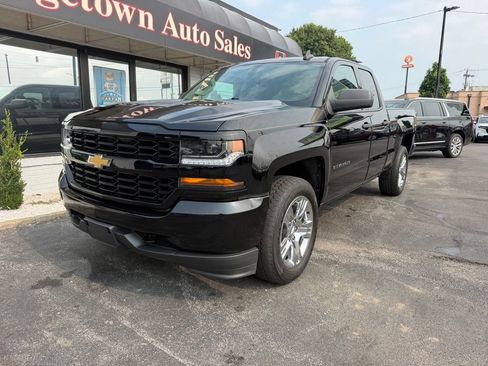 Used 2019 Chevrolet Silverado 1500 Custom w/ Custom Convenience Package AWD/4WD image 28