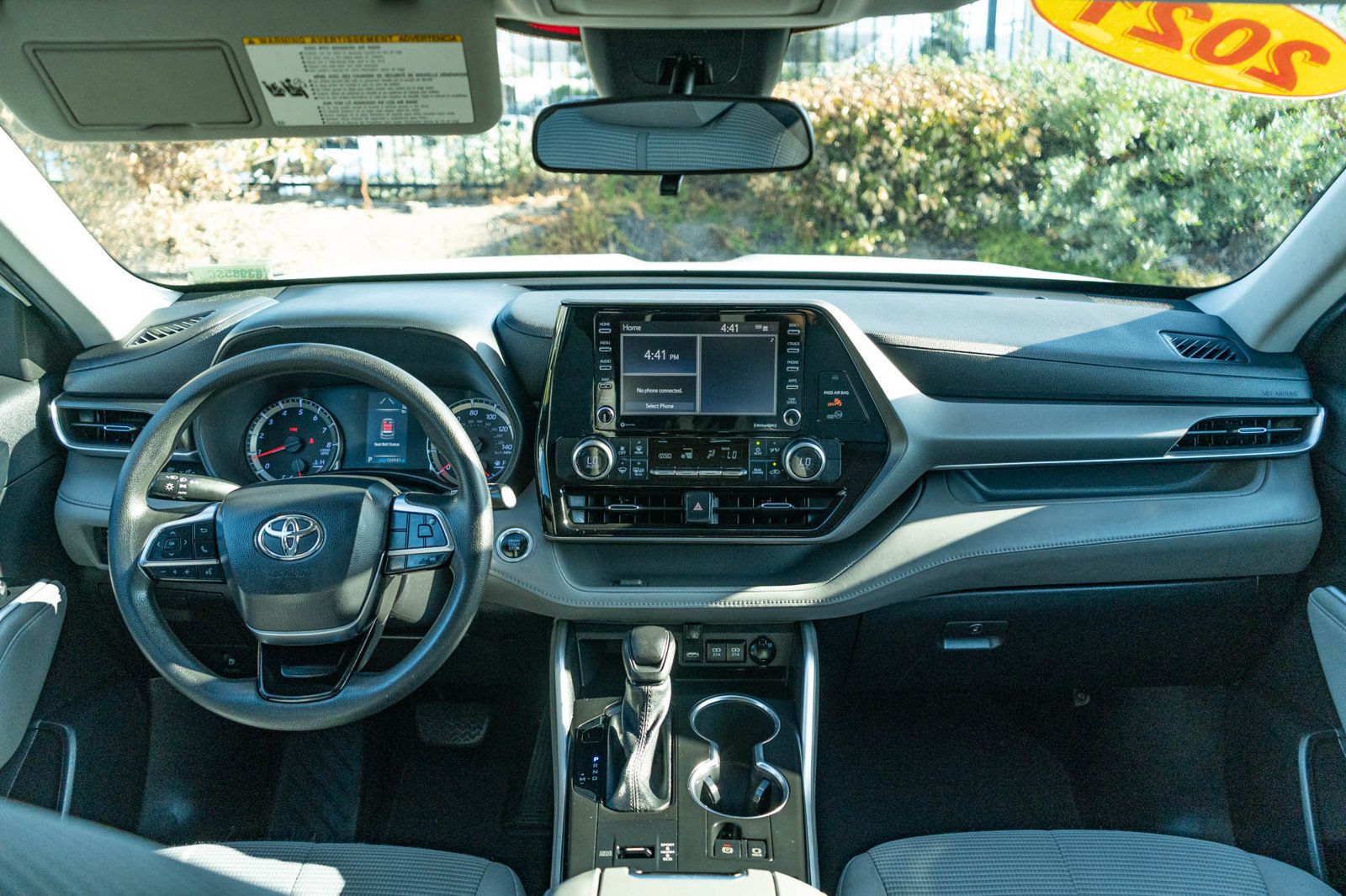 Certified 2021 Toyota Highlander L FWD image 18