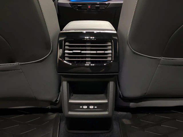 Used 2024 Volkswagen ID.4 Pro AWD/4WD image 61