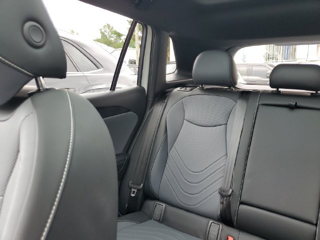 Used 2025 Volkswagen Tiguan SE R-Line AWD/4WD image 10