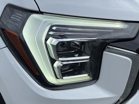 Used 2025 GMC Terrain Elevation AWD/4WD image 26