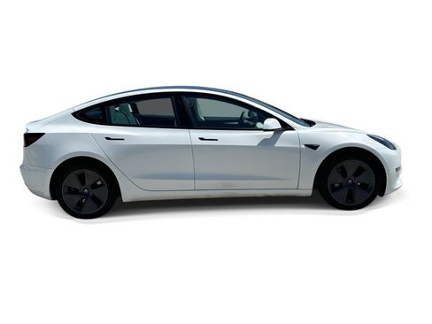 Certified 2023 Tesla Model 3 Standard Range RWD image 7