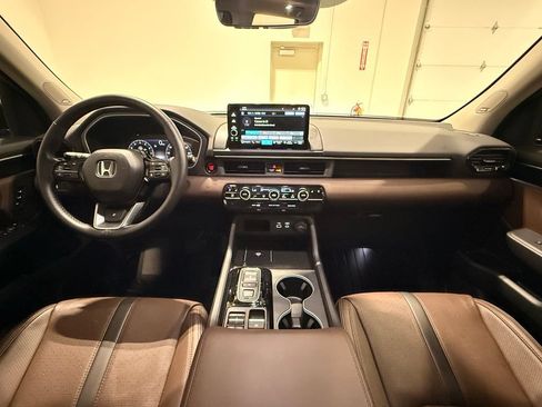 Used 2025 Honda Pilot Elite image 31