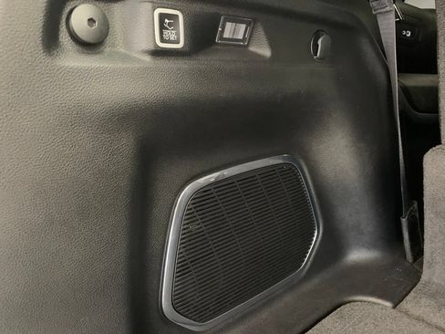 Certified 2021 Jeep Grand Cherokee L Limited RWD image 16
