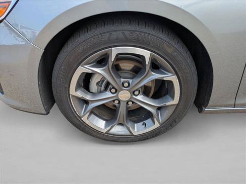 Used 2024 Chevrolet Malibu LT FWD image 10