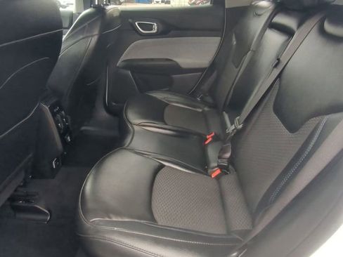 Certified 2022 Jeep Compass Latitude image 21