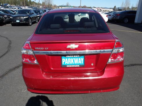 Used 2010 Chevrolet Aveo LT FWD image 4