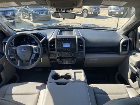 Used 2022 Ford F350 XL w/ Power Equipment Group image 7