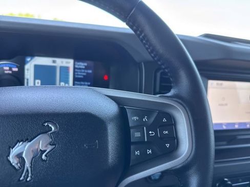 Used 2023 Ford Bronco Big Bend w/ Sasquatch Package AWD/4WD image 12