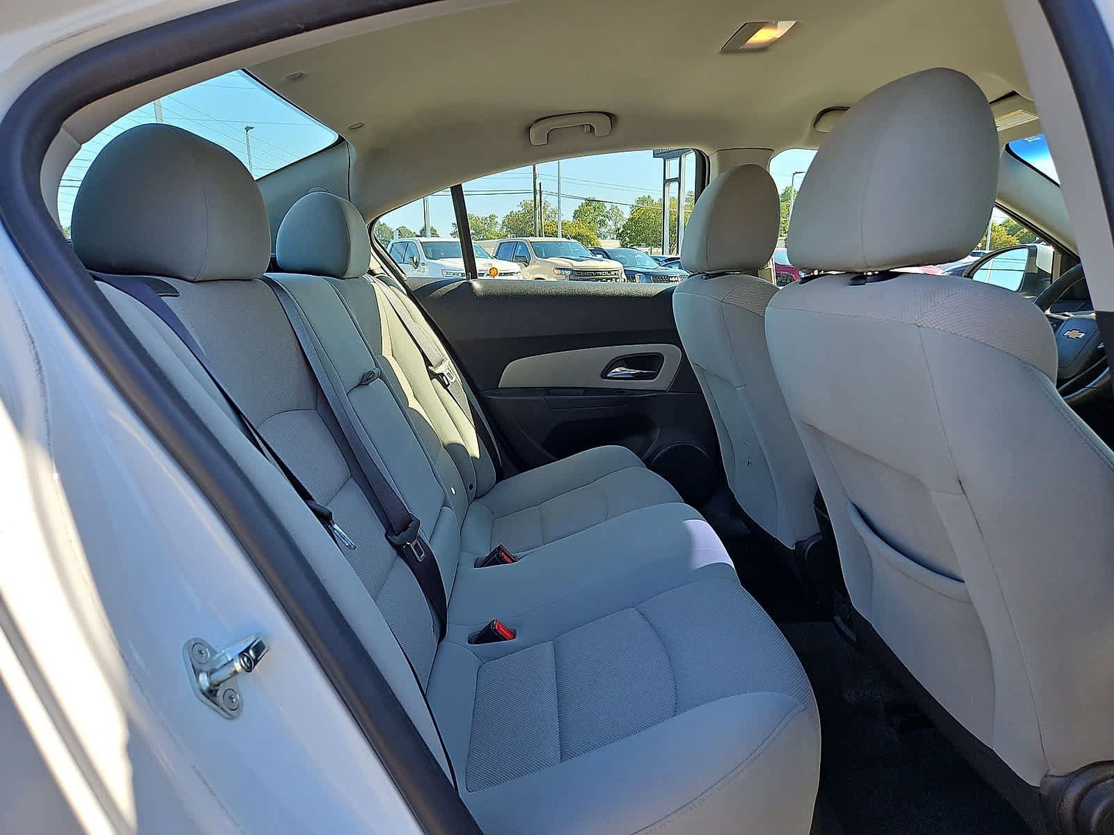 Used 2016 Chevrolet Cruze LT FWD image 28