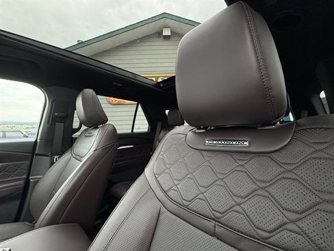 Used 2026 Ford Explorer Platinum w/ LUX Leather Package AWD/4WD image 27