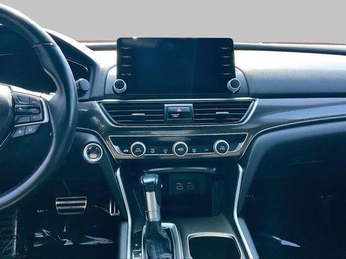 Used 2022 Honda Accord Sport image 7