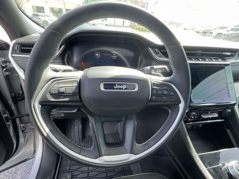 Used 2023 Jeep Grand Cherokee Altitude image 22