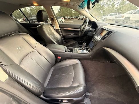 Used 2011 INFINITI G37 x Sedan AWD/4WD image 9