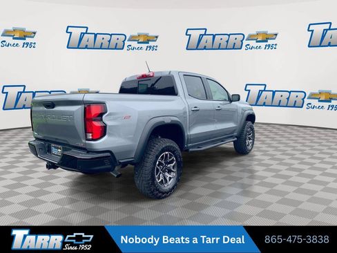Used 2025 Chevrolet Colorado ZR2 w/ Technology Package AWD/4WD image 8