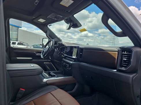 Used 2024 Chevrolet Silverado 3500 High Country w/ High Country Premium Package AWD/4WD image 15