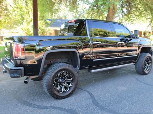 Used 2018 GMC Sierra 1500 Denali w/ Denali Ultimate Package image 38