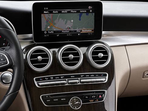 Used 2018 Mercedes-Benz C 300 Sedan image 23