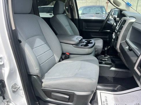 Used 2018 RAM 3500 Tradesman w/ Chrome Appearance Group AWD/4WD image 13