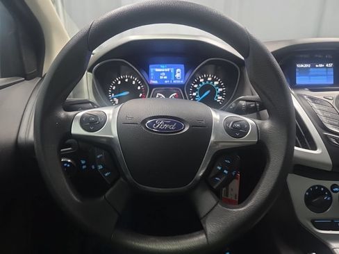 Used 2013 Ford Focus SE w/ SE Winter Pkg FWD image 10