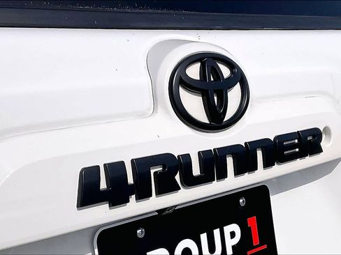 Used 2021 Toyota 4Runner SR5 image 29