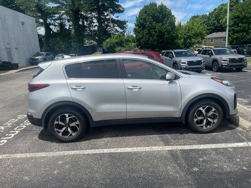 Used 2020 Kia Sportage LX FWD image 8
