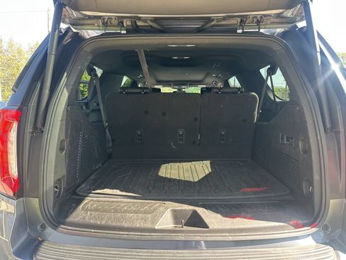 Used 2022 GMC Yukon XL SLT w/ SLT Premium Package AWD/4WD image 19