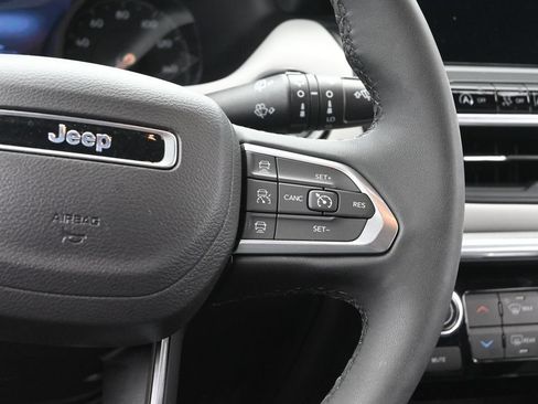Used 2024 Jeep Compass Limited AWD/4WD image 27