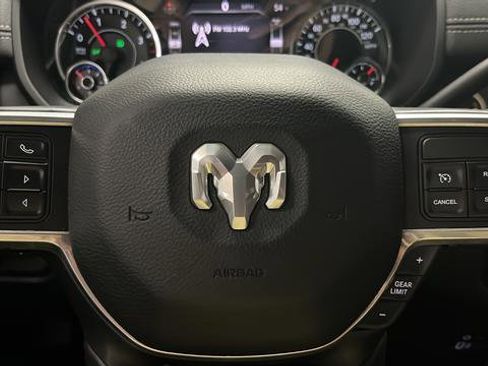Used 2022 RAM 2500 Laramie AWD/4WD image 15