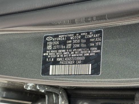 New 2026 Hyundai Elantra SE FWD image 32