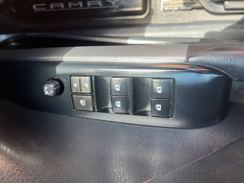 Used 2019 Toyota Camry LE w/ Fleet Convenience Package FWD image 16