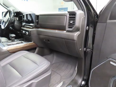 Used 2023 GMC Sierra 1500 Elevation w/ Elevation Premium Package image 34