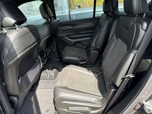 New 2025 Jeep Grand Cherokee L Altitude AWD/4WD image 14