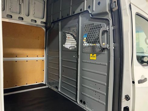 Used 2017 Nissan NV 2500 SV w/ Technology Package image 25